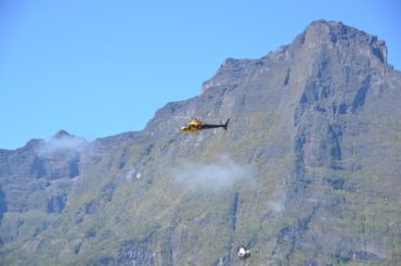 guide accompagnateur randonnée trek montagne volcan réunion